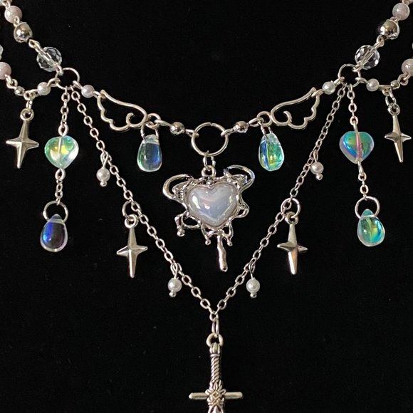 🕊️🗡️ juliet heart sword pendant glass crystal droplet choker necklace 🗡️🕊️ - Picture 3 of 3